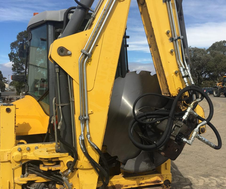Custom saw by Horsham Hydraulics